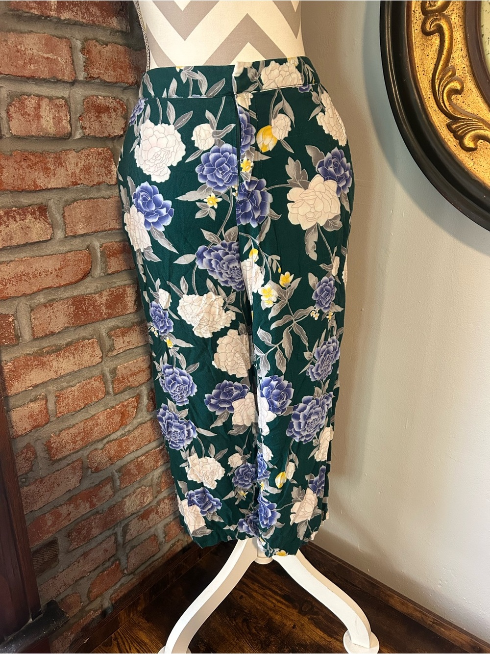 Merona • Floral Flowy Trousers
